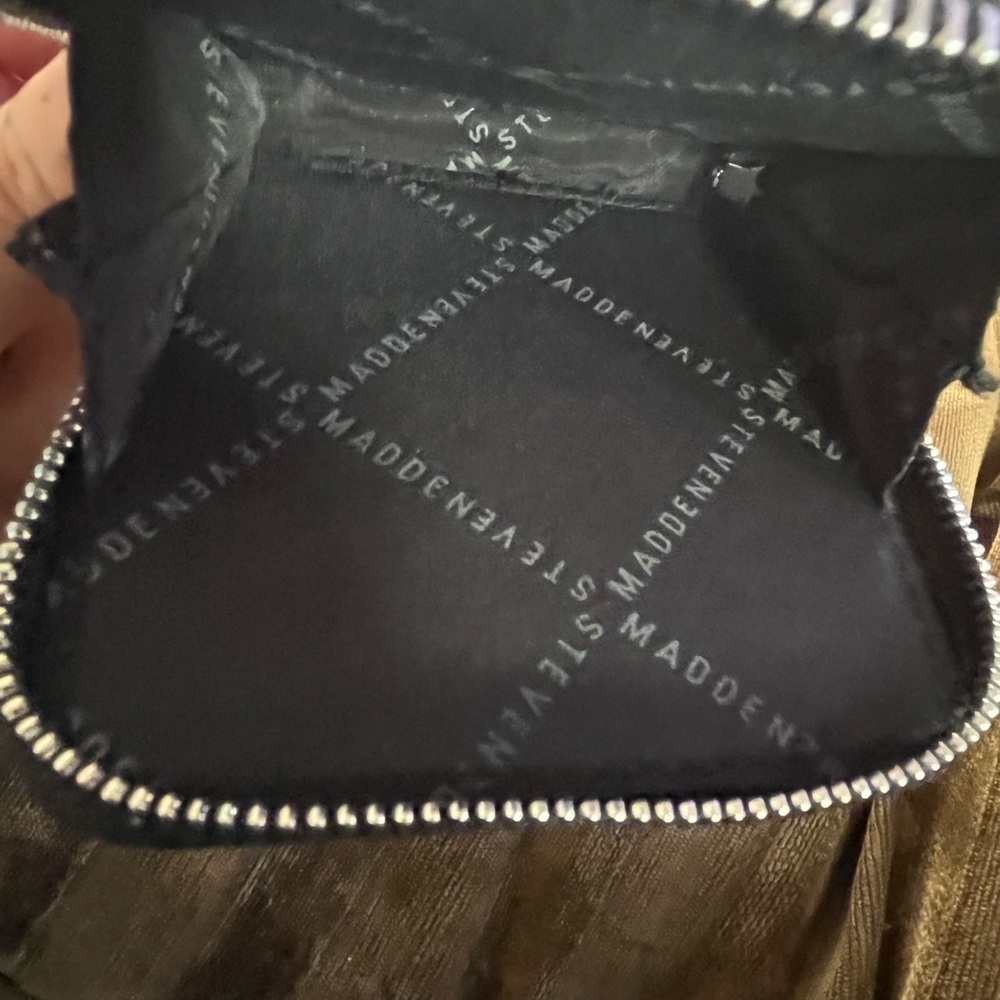 Multicolor Butterfly Keychain - Picture 4 of 4